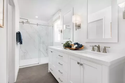 Bath - 1344 Eiffel Dr, Arboga, CA 95961 photo 1 of 3