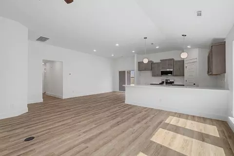 Living - 210 Ryker Rdg, Centerton, AR 72719 photo 8 of 8