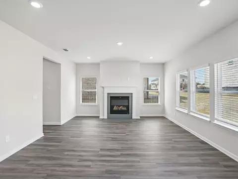 6933 Winchester Pl, Fairburn, GA 30213