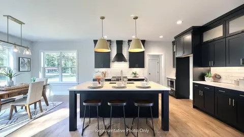 Kitchen - 19 E Kestrel Dr, Denver, PA 17517 photo 5 of 15
