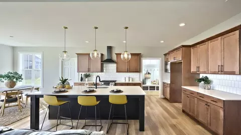 Kitchen - 19 E Kestrel Dr, Denver, PA 17517 photo 11 of 15