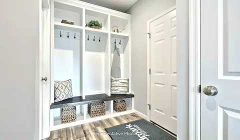 Entry Way - 19 E Kestrel Dr, Denver, PA 17517 photo 3 of 6