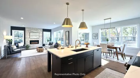 Kitchen - 19 E Kestrel Dr, Denver, PA 17517 photo 1 of 15