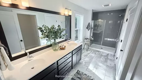 Bath - 19 E Kestrel Dr, Denver, PA 17517 photo 1 of 5