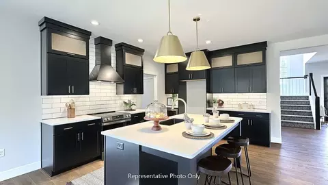 Kitchen - 19 E Kestrel Dr, Denver, PA 17517 photo 3 of 15