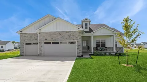 620 NW Concord Ln, Waukee, IA 50263