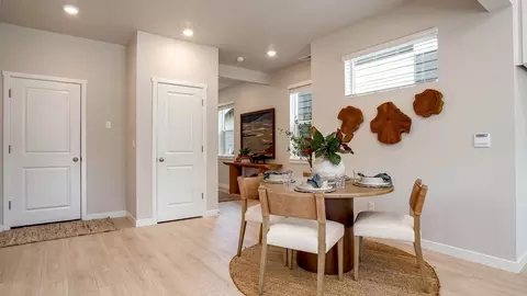 Dining - 3533 SW Eleven Mile Ave, Gresham, OR 97080 photo 2 of 5