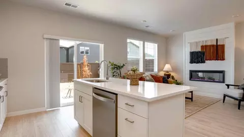 Kitchen - 3533 SW Eleven Mile Ave, Gresham, OR 97080 photo 3 of 6