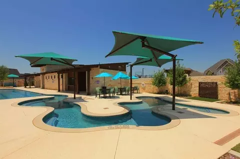 Exterior - 1908 Beavers Bend Dr, Celina, TX 75009 photo 4 of 5