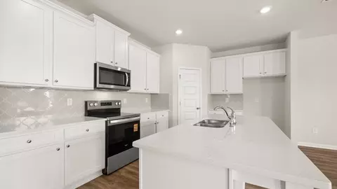 Kitchen - 467 Tate St, Monroe, GA 30655 photo 3 of 6
