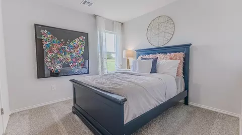 Bedroom - 13412 Juneberry Dr, Mcloud, OK 74851 photo 3 of 4