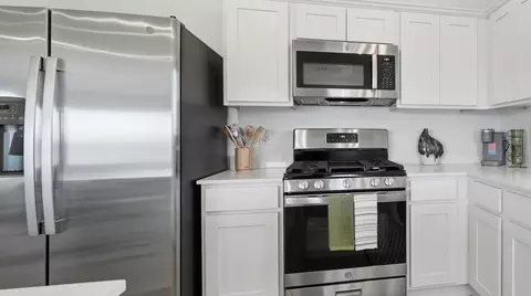 Kitchen - 13412 Juneberry Dr, Mcloud, OK 74851 photo 3 of 5