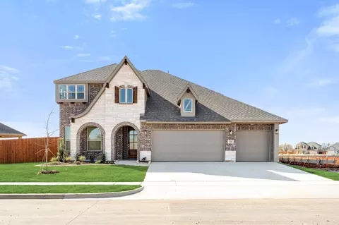 221 Coronado Ct, Granbury, TX 76049