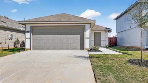 Garrett Morris Pkwy, Mineral Wells, TX 76067