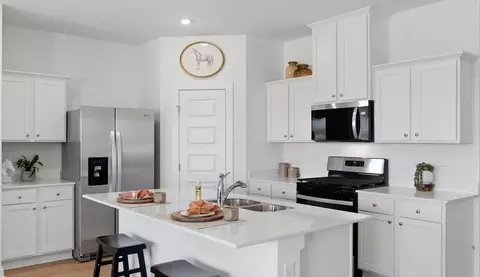 Kitchen - 007 8, Centerton, AR 72736 photo 1 of 4
