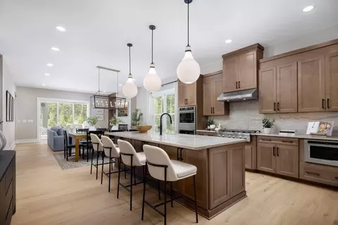 2404 Broomhall Ln, Raleigh, NC 27610