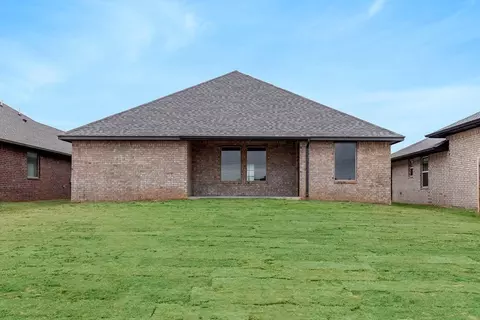 Exterior - 2800 Heather Hvn, Moore, OK 73160 photo 13 of 21