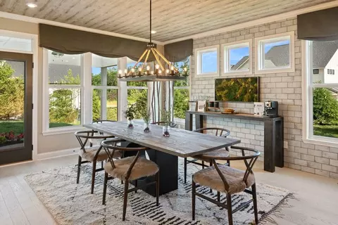 Dining - 2705 Buckridge Dr, Cincinnati, OH 45233 photo 2 of 8