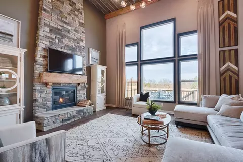 Living - 2705 Buckridge Dr, Cincinnati, OH 45233 photo 6 of 15