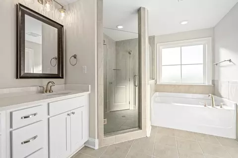 Bath - 281 Heath Ridge Rd, Dothan, AL 36305 photo 2 of 5