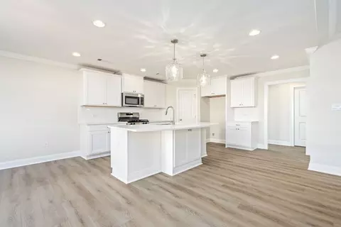 Kitchen - 281 Heath Ridge Rd, Dothan, AL 36305 photo 1 of 3