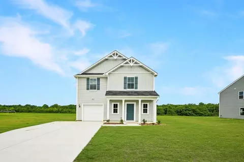 201 Hallwood Dr, Pikeville, NC 27863
