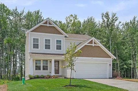 6779 Crestbrook Dr, Goshen, OH 45122