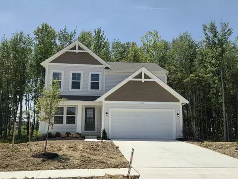 6779 Crestbrook Dr, Goshen, OH 45122