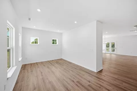 Living - 203 Cribbs Ln, Middlesex, NC 27557 photo 1 of 5