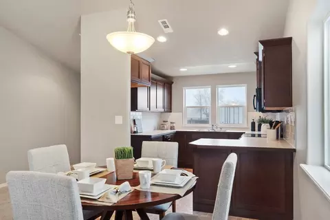 Dining - 141 Bitters Lp, Grandview, WA 98930 photo 1 of 1