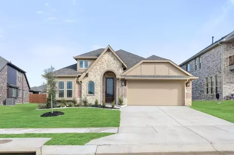 1005 Snowy Owl Dr, Alvarado, TX 76009
