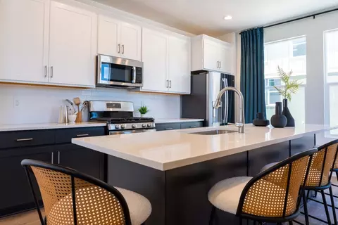Kitchen - 1833 W 1150 N, Layton, UT 84041 photo 3 of 9