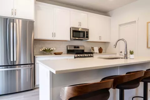 Kitchen - 1833 W 1150 N, Layton, UT 84041 photo 7 of 9