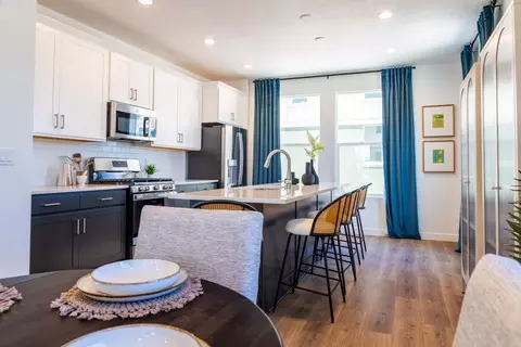 Kitchen - 1833 W 1150 N, Layton, UT 84041 photo 2 of 9