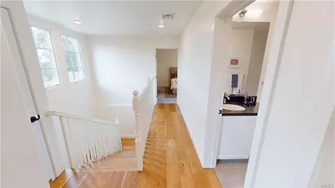 Entry Way - 1878 E Walnut St #203, Pasadena, CA 91107 photo 3 of 4