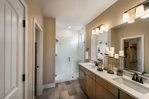 Bath - 6210 N Foxglove Way, Eagle, ID 83616 photo 1 of 1