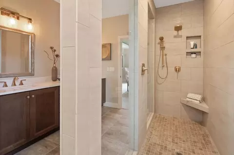 Bath - 13008 Justify Dr, Union, KY 41091 photo 3 of 5