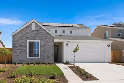 7910 Blackwater Valley Dr, Bakersfield, CA 93311