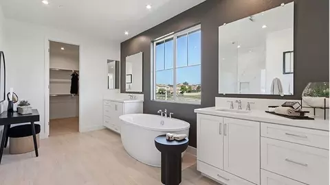 Bath - 18403 Lurin Ave, Riverside, CA 92508 photo 1 of 3