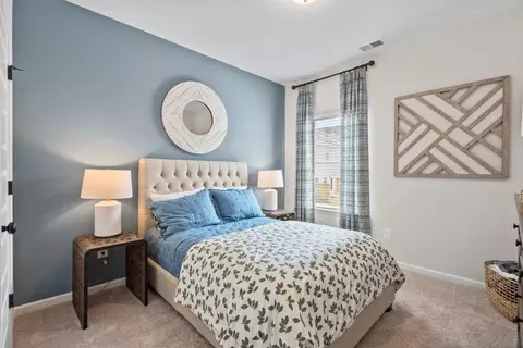 Bedroom - 8757 Meadowvale Ct, Ooltewah, TN 37363 photo 3 of 7