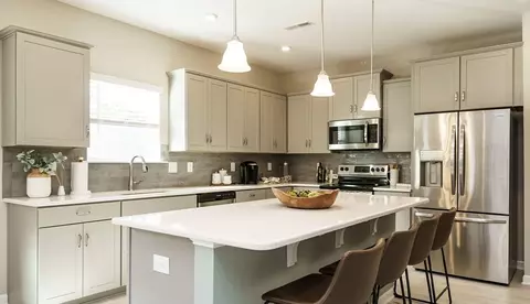 Kitchen - 8757 Meadowvale Ct, Ooltewah, TN 37363 photo 5 of 6