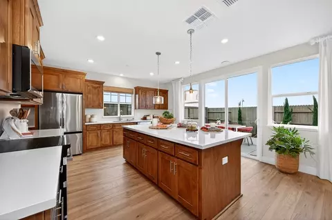 Kitchen - 3932 Switchgrass Rd, Placer One, CA 95747 photo 2 of 26