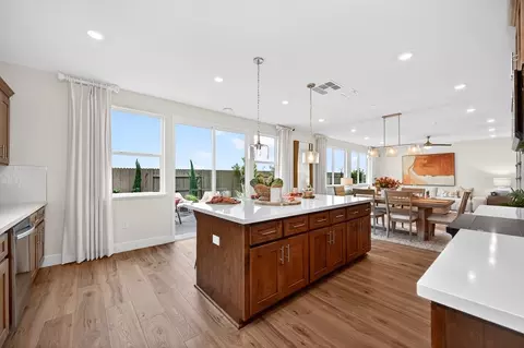 Kitchen - 3932 Switchgrass Rd, Placer One, CA 95747 photo 7 of 26