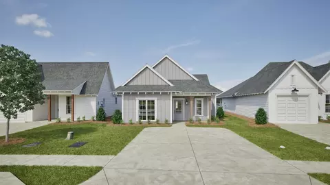 124 Honeysuckle Ln, Opelika, AL 36804