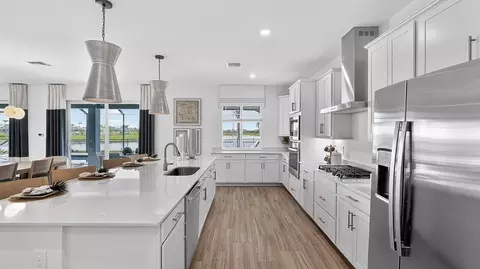 Kitchen - 20100 Everwood Dr, Estero, FL 33928 photo 3 of 6