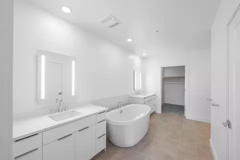 Bath - 3664 Mt Diablo Blvd #E215, Lafayette, CA 94549 photo 2 of 3