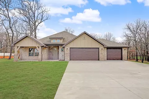 9300 S Pleasant Valley Rd, Gentry, AR 72734