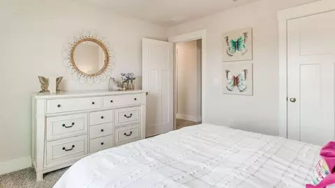 Bedroom - 5703 Clarity St, Milton, FL 32570 photo 9 of 12