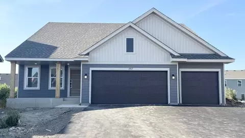 1907 Dogwood Ct, Carver, MN 55315