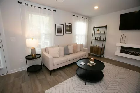 Living - 94 Jacoby Dr, Fairburn, GA 30213 photo 1 of 7